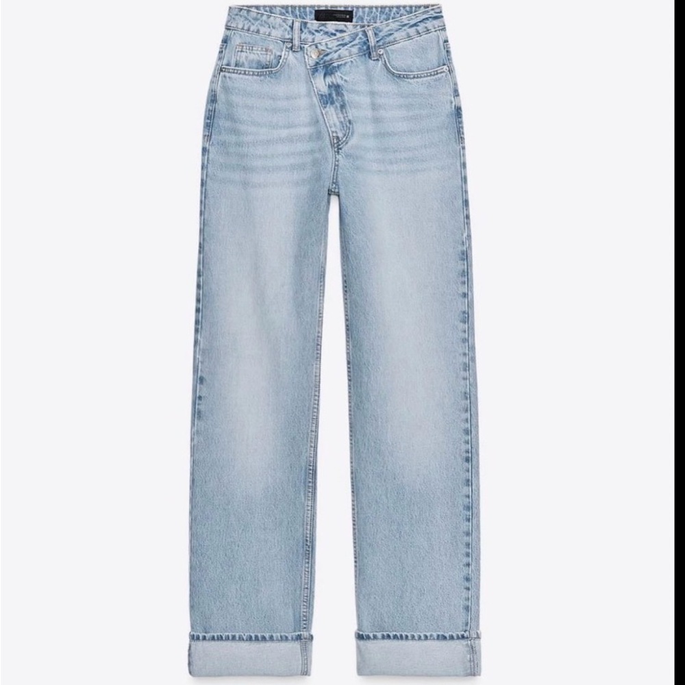 NWT - Zara Straight Crossover Waist Jeans - 6147/188